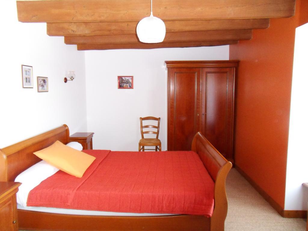 Bed and Breakfast Maison De La Croix Galliot Cherrueix Zimmer foto