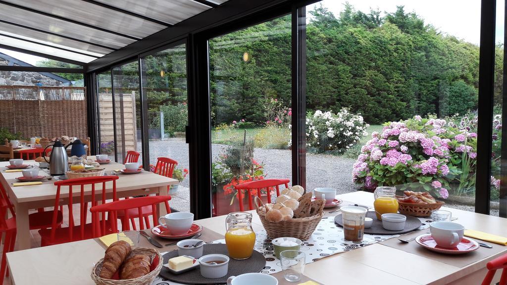 Bed and Breakfast Maison De La Croix Galliot Cherrueix Exterior foto